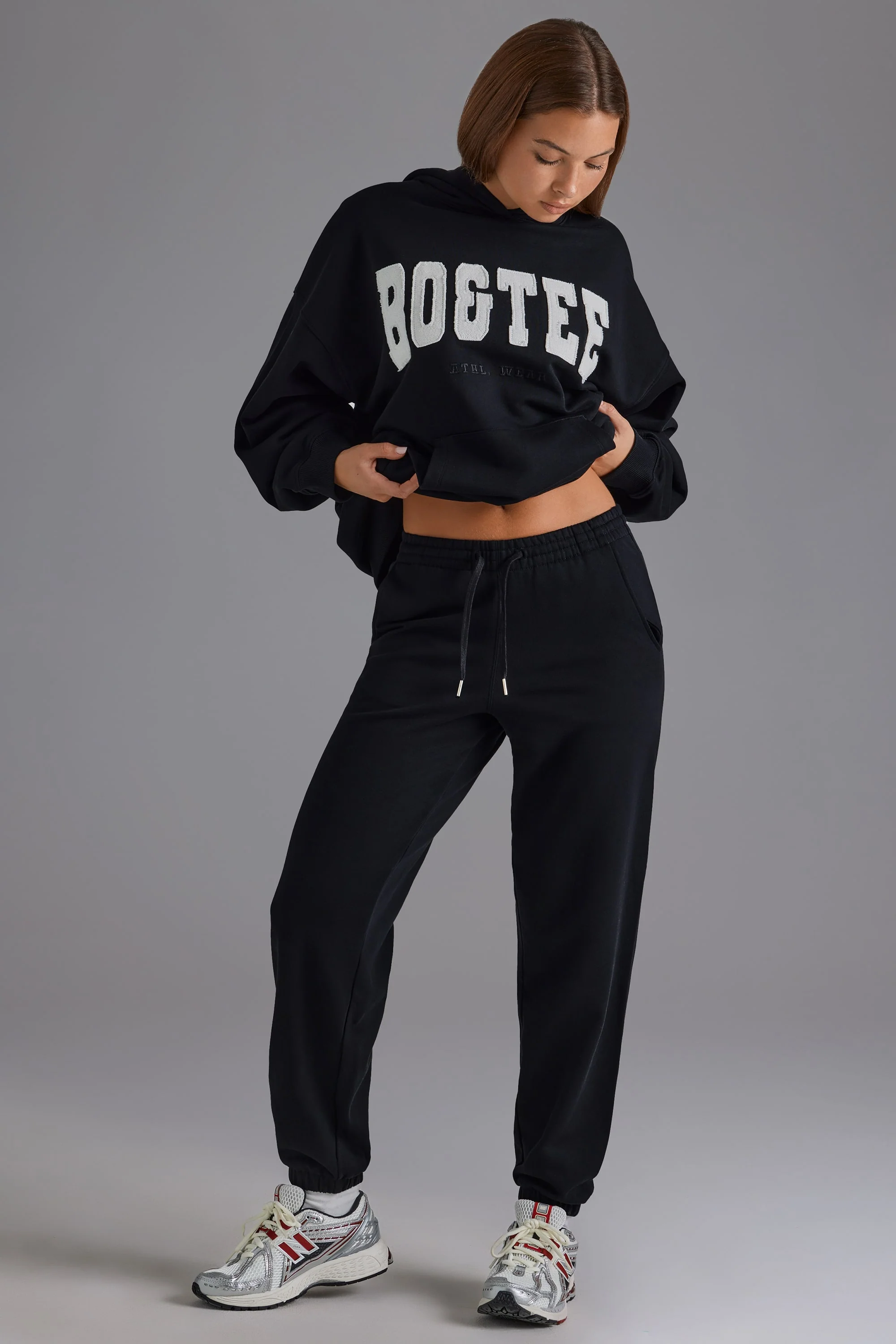 Soft Cotton Jersey Relaxed Mid-Rise Joggers in Black - Image 8