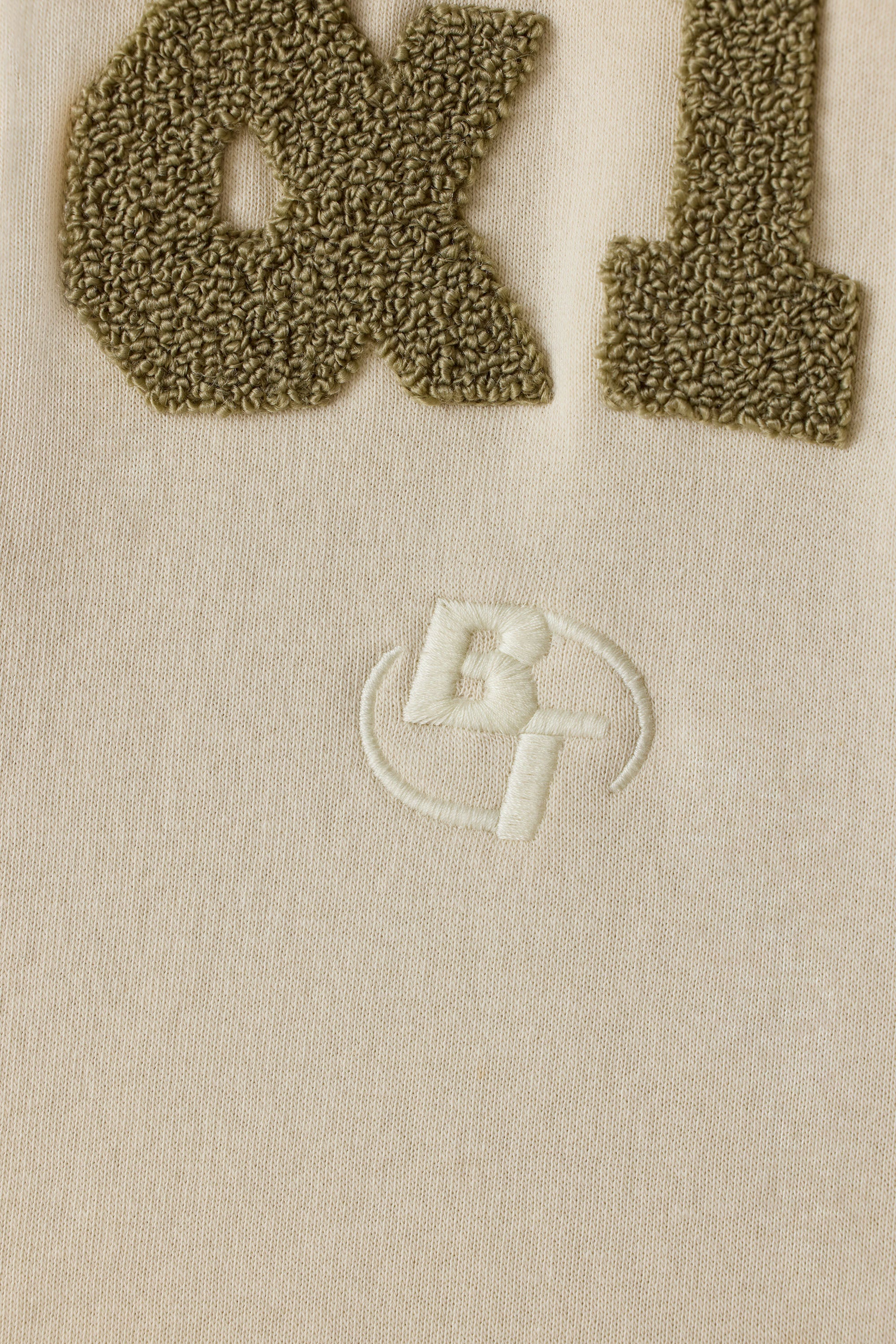 Oversized Crew Neck Sweatshirt in Bone - Image 4