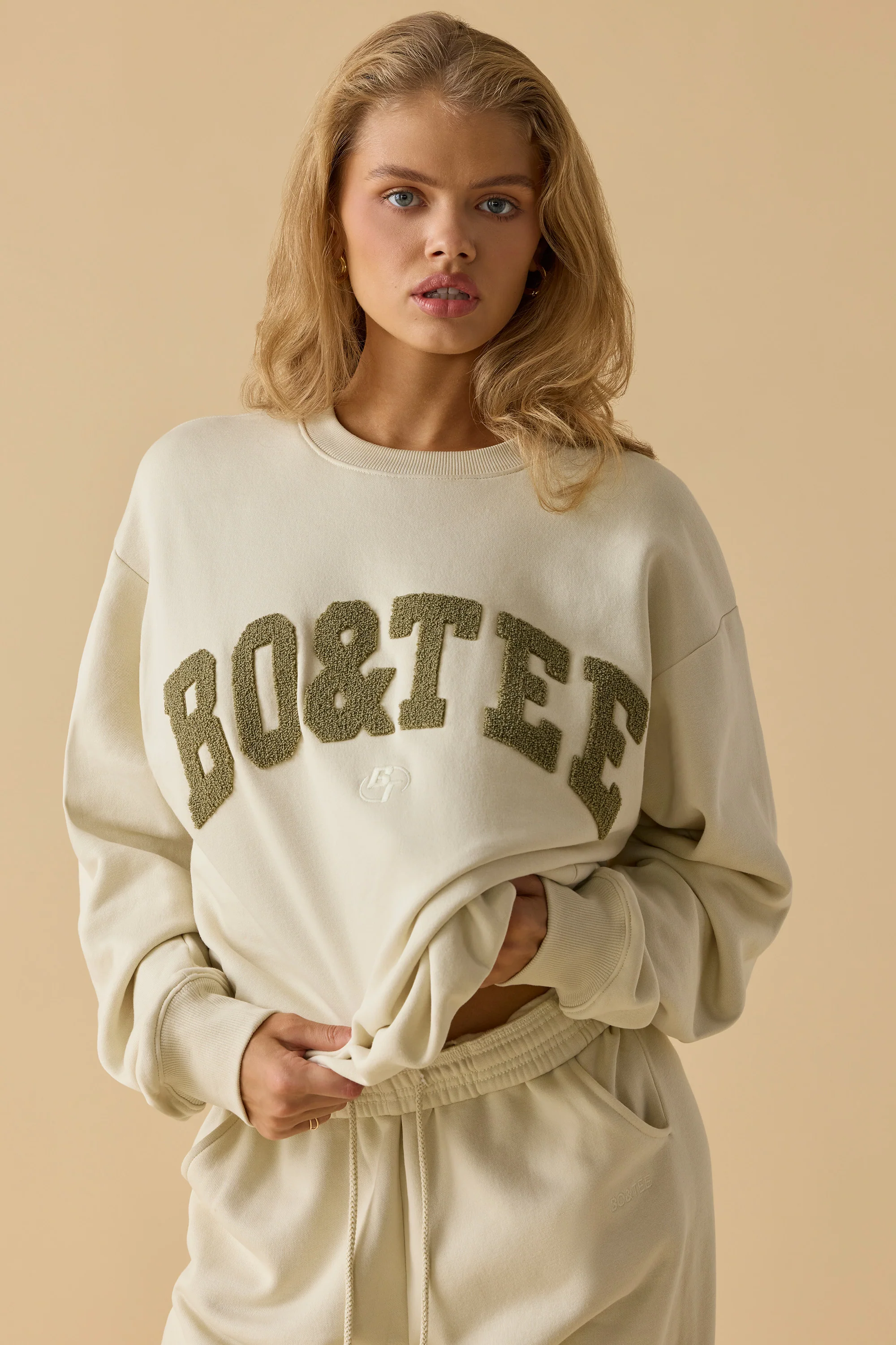 Oversized Crew Neck Sweatshirt in Bone - Image 6