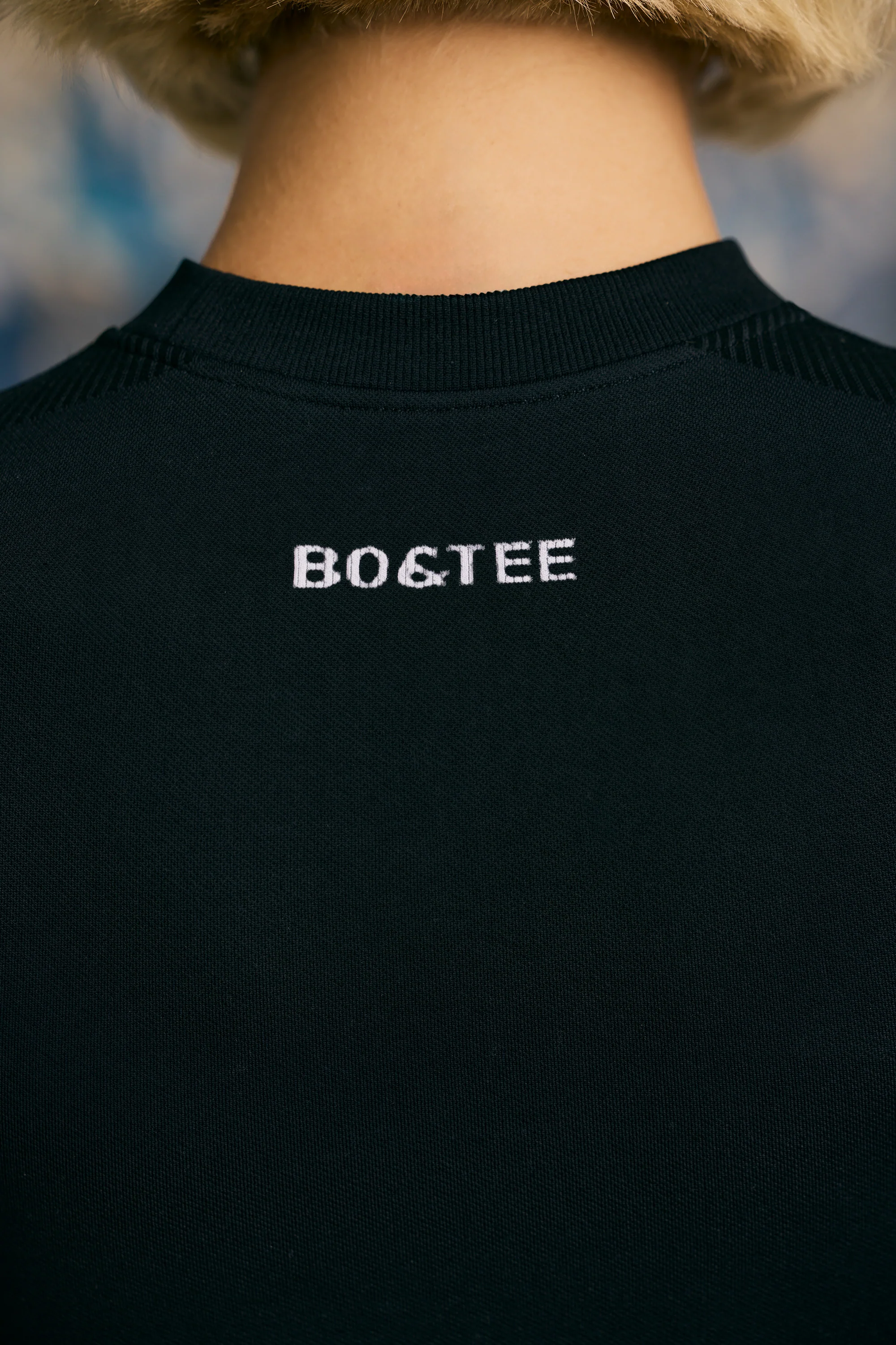 Super Sculpt Seamless Base Layer Top in Black - Image 4